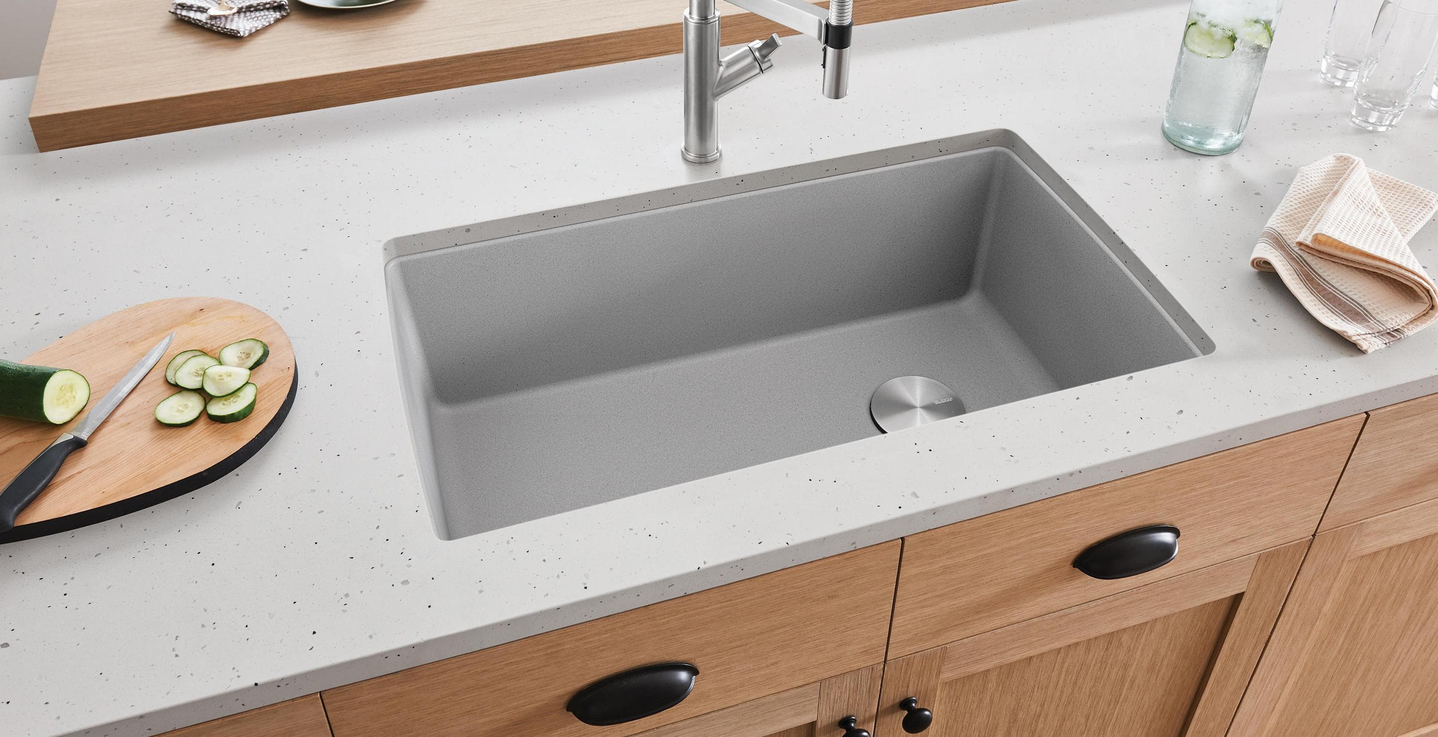 Tarja BLANCO DIAMOND instalada en cocina