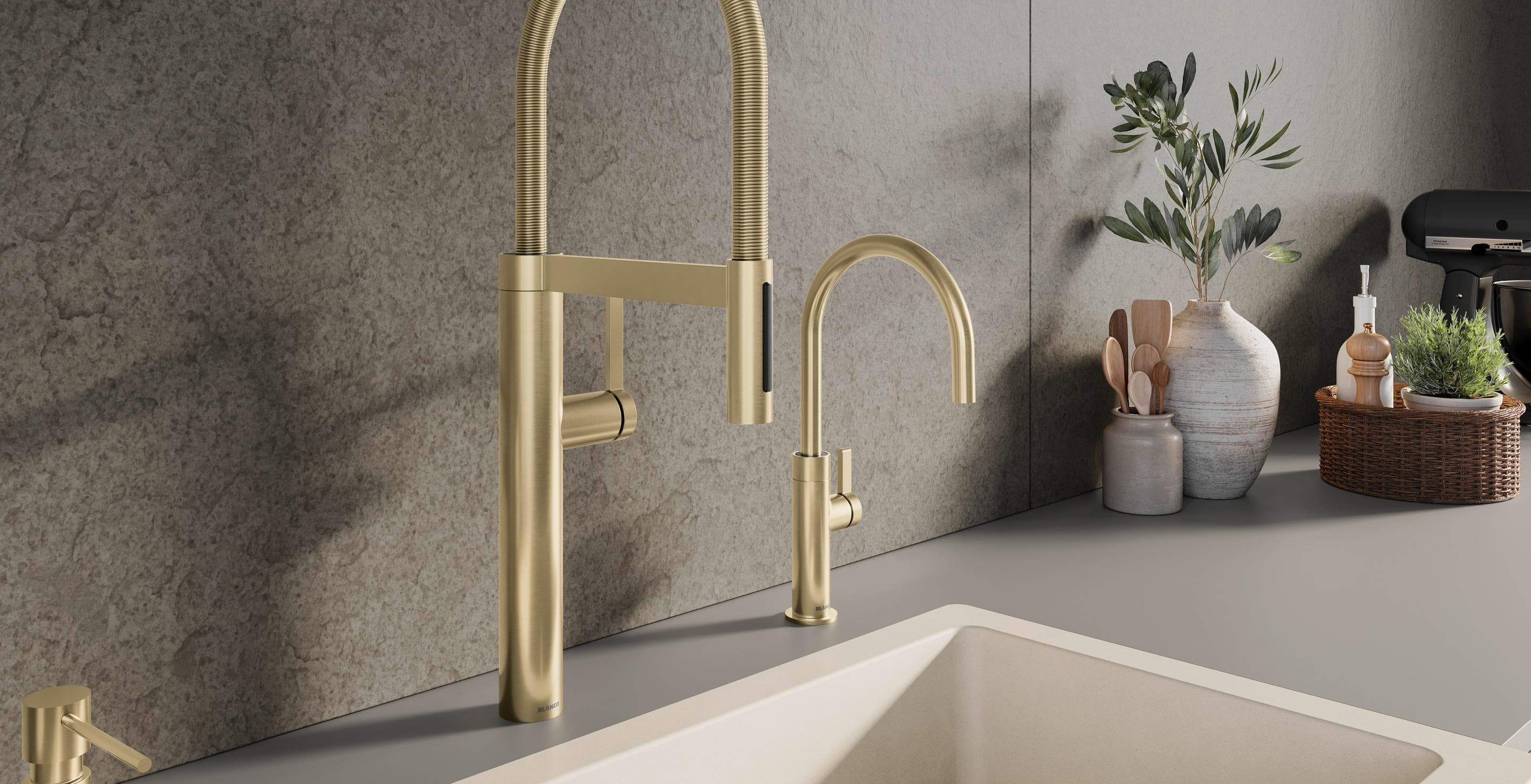 Llave de cocina BLANCO CULINA II semiprofesional con regadera pull-down
