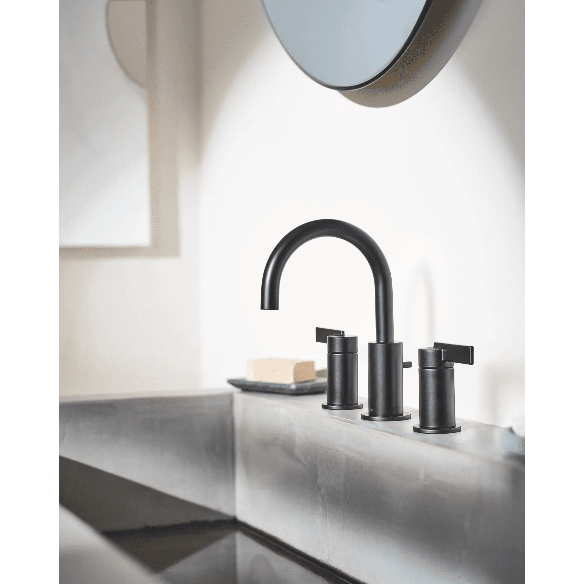 Llave de lavabo Moen Cia T6222 en acabado negro mate