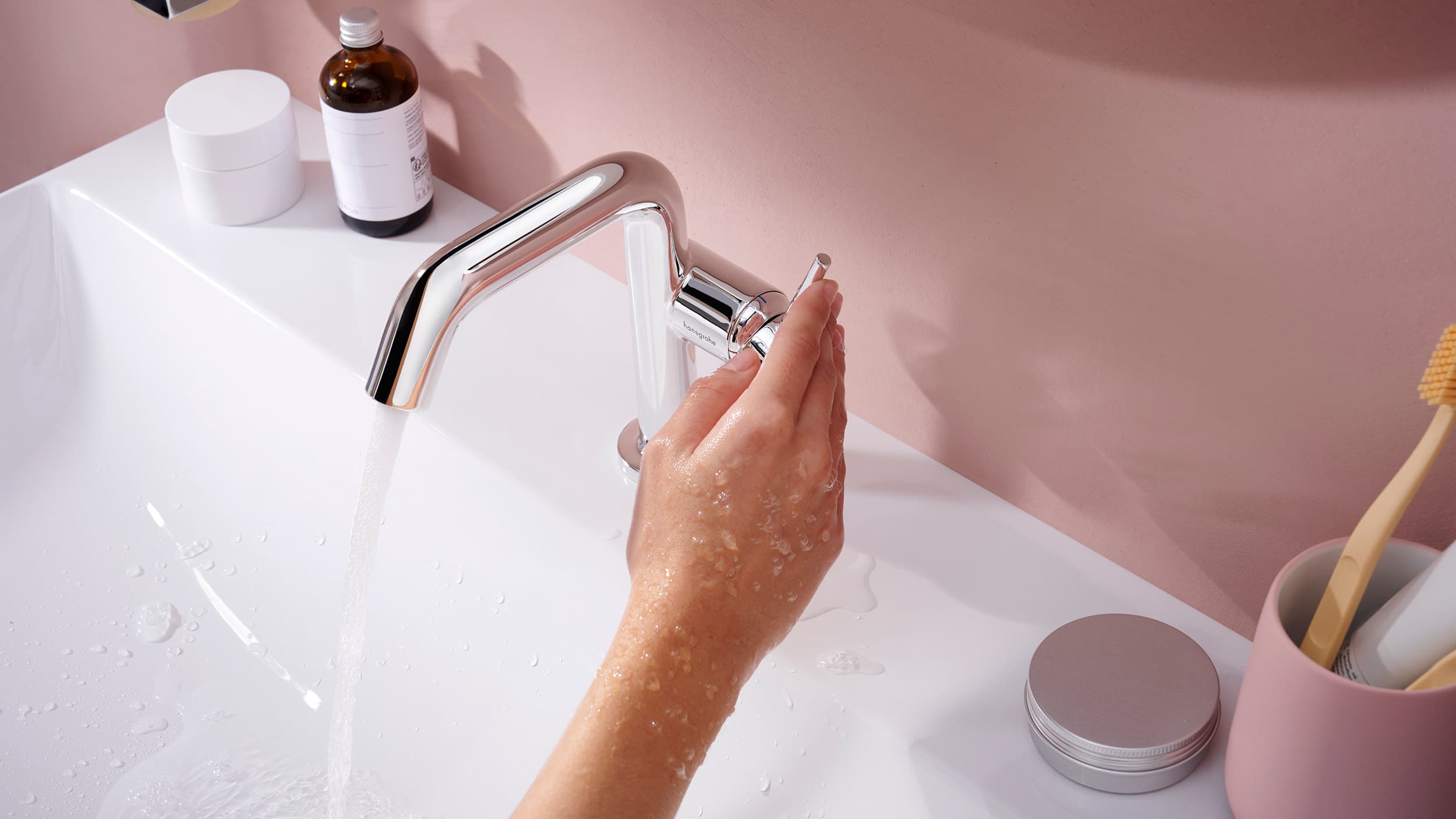 Grifería de lavabo hansgrohe Tecturis S con manecilla lateral
