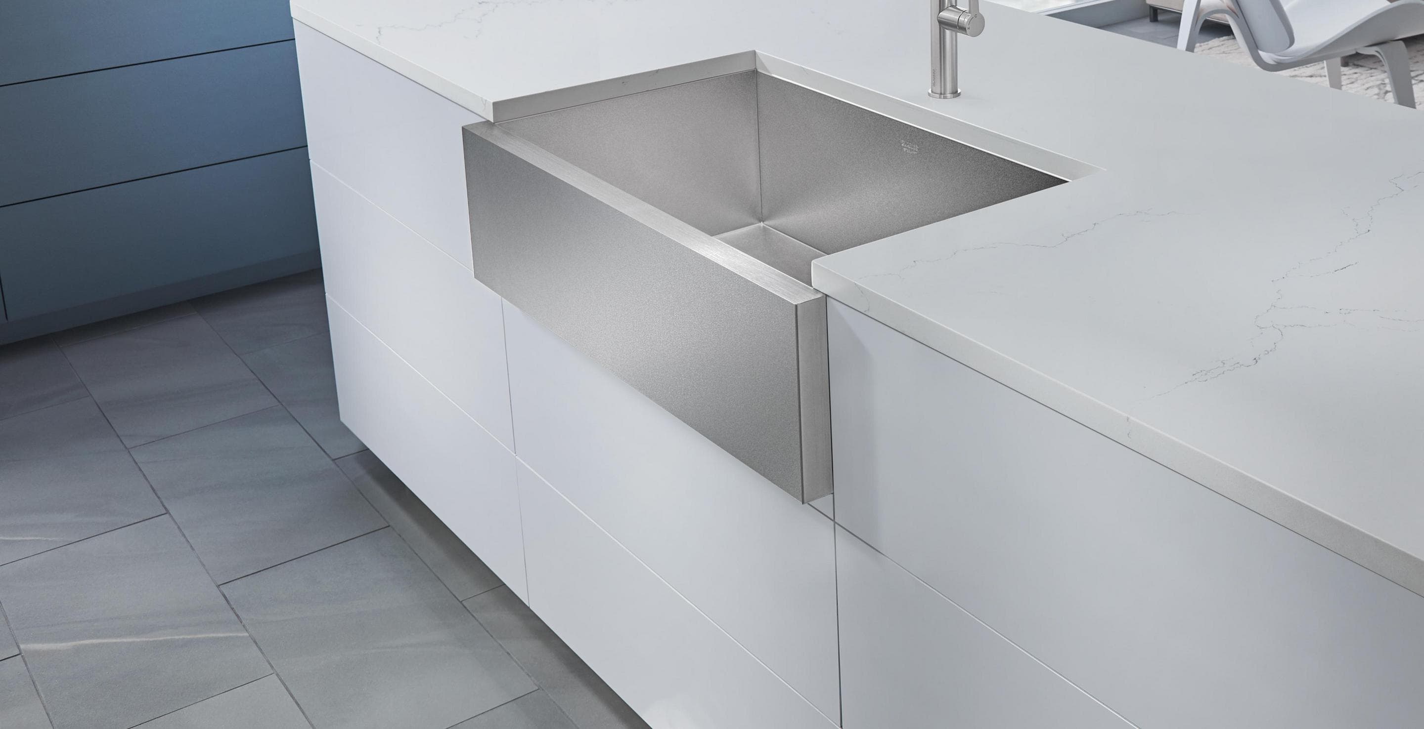 Tarja BLANCO PRECISION R0 de acero inoxidable instalada en cocina